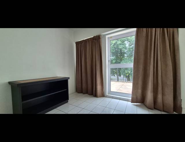 3 BEDROOM HOUSE FOR SALE IN SELECTION PARK